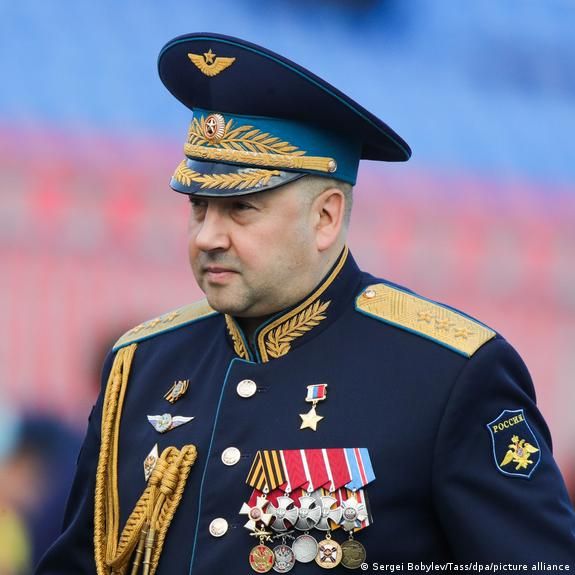 कौन हैं 'मिस्टर तबाही', जिन्हें पुतिन ने सौंपी यूक्रेन युद्ध की कमान?