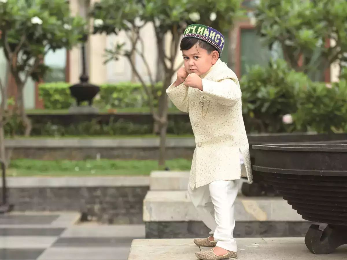 नॉर्मल लड़को जैसा ना दिखने पर टीचर मेरे साथ करते थे ऐसा...