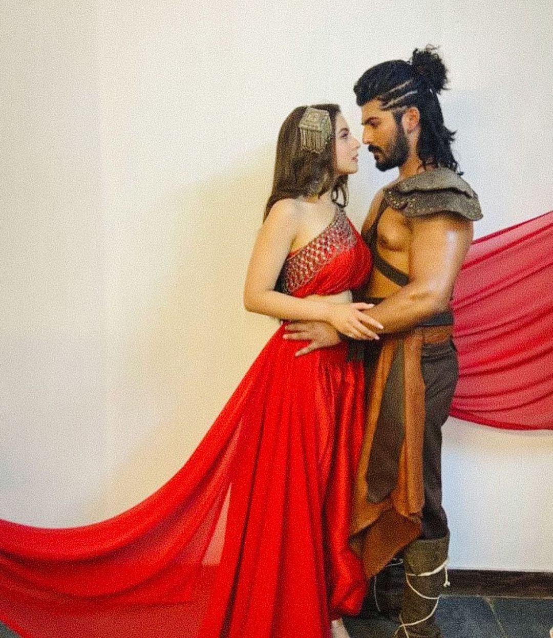 शीजान की बहन का दावा- एक्ट्रेस के परिवार संग नहीं थे अच्छे संबंध