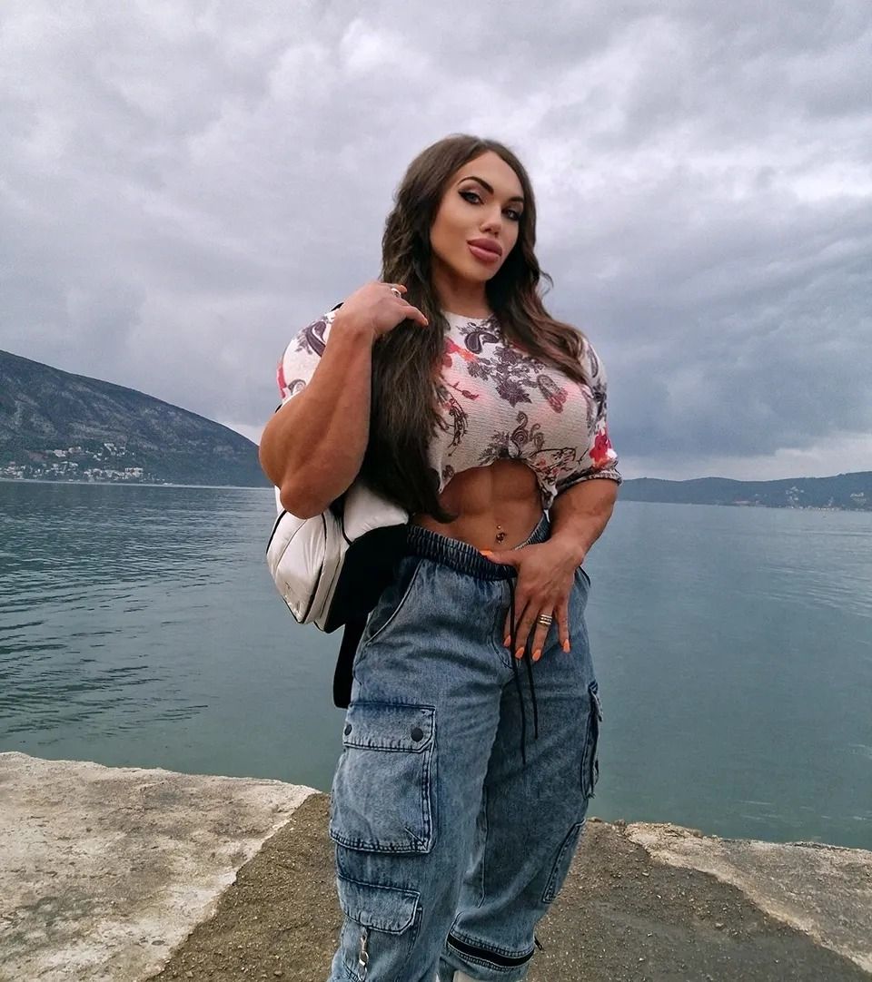 इस लेडी हल्क के सामने पानी भरते नजर आएंगे ऋतिक-सलमान!