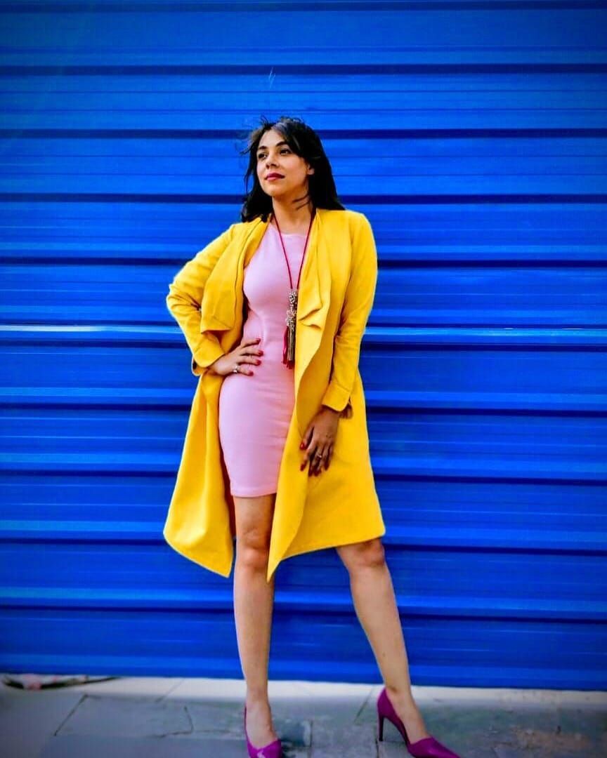 ऑफिस में थे सिर्फ 2 लोग, लगा हुआ था 1 बेड, सब कुछ छोड़ भागी ये एक्ट्रेस