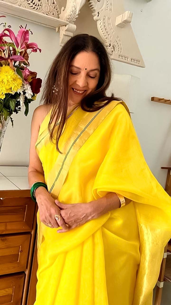 1671800066-neena-gupta-sarees