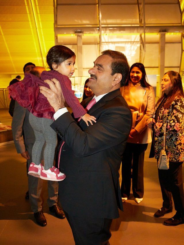 Gautam Adani: કોણ છે આ બાળકી?, જેની સાથે રમવા ગૌતમ અદાણી પણ બાળક બન્યા