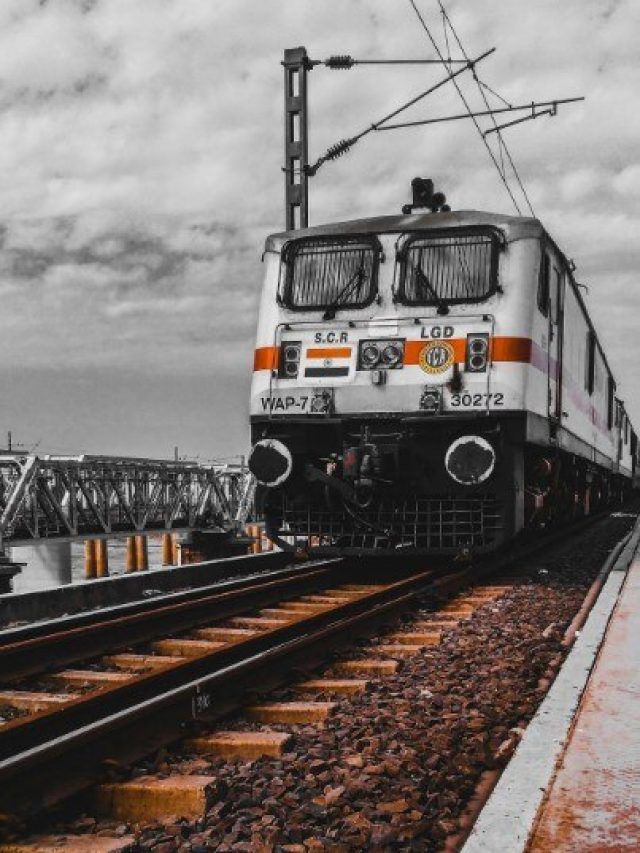 સાયકલ કરતા પણ ધીમી ચાલે છે આ આળસુ ટ્રેન