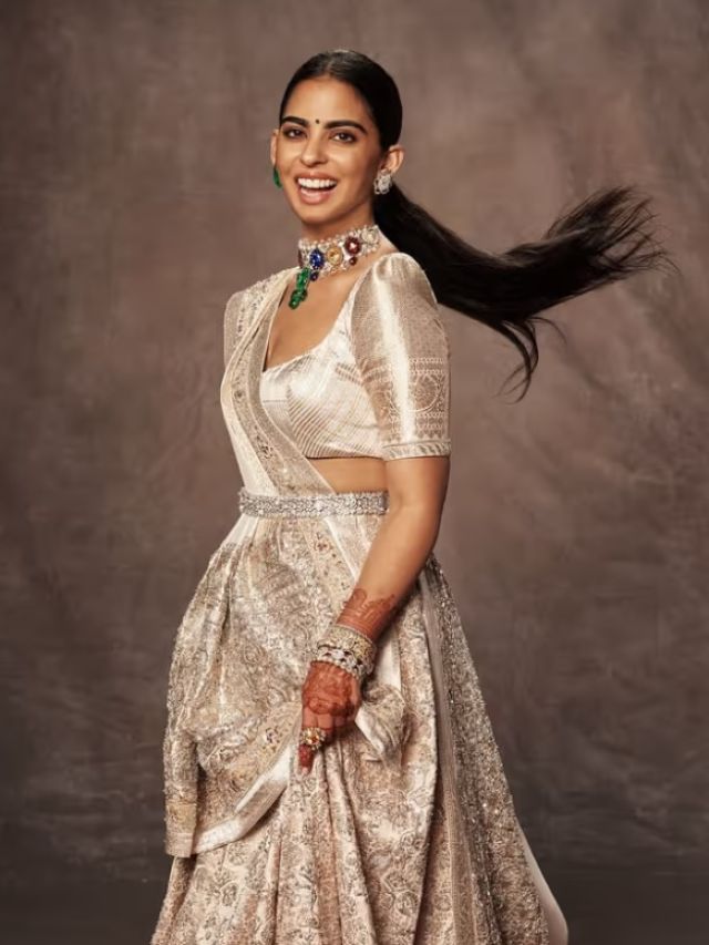 અંબાણી પરિવારની 'લાડકી' ઈશાથી થઈ ભૂલ કે નવી ફેશન?