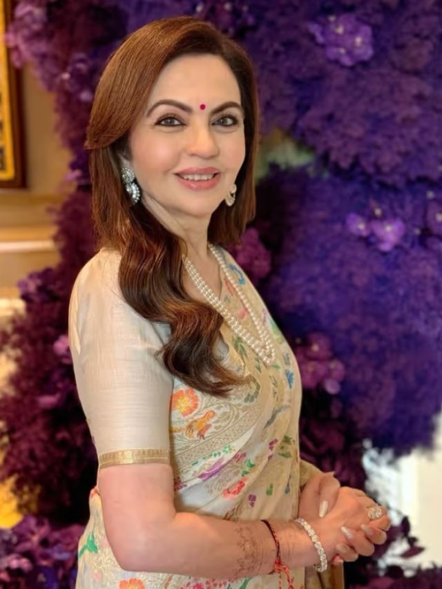 ઓલિમ્પિકમાં નીતા અંબાણીની સાડી લૂક વાયરલ, જુઓ PHOTOs