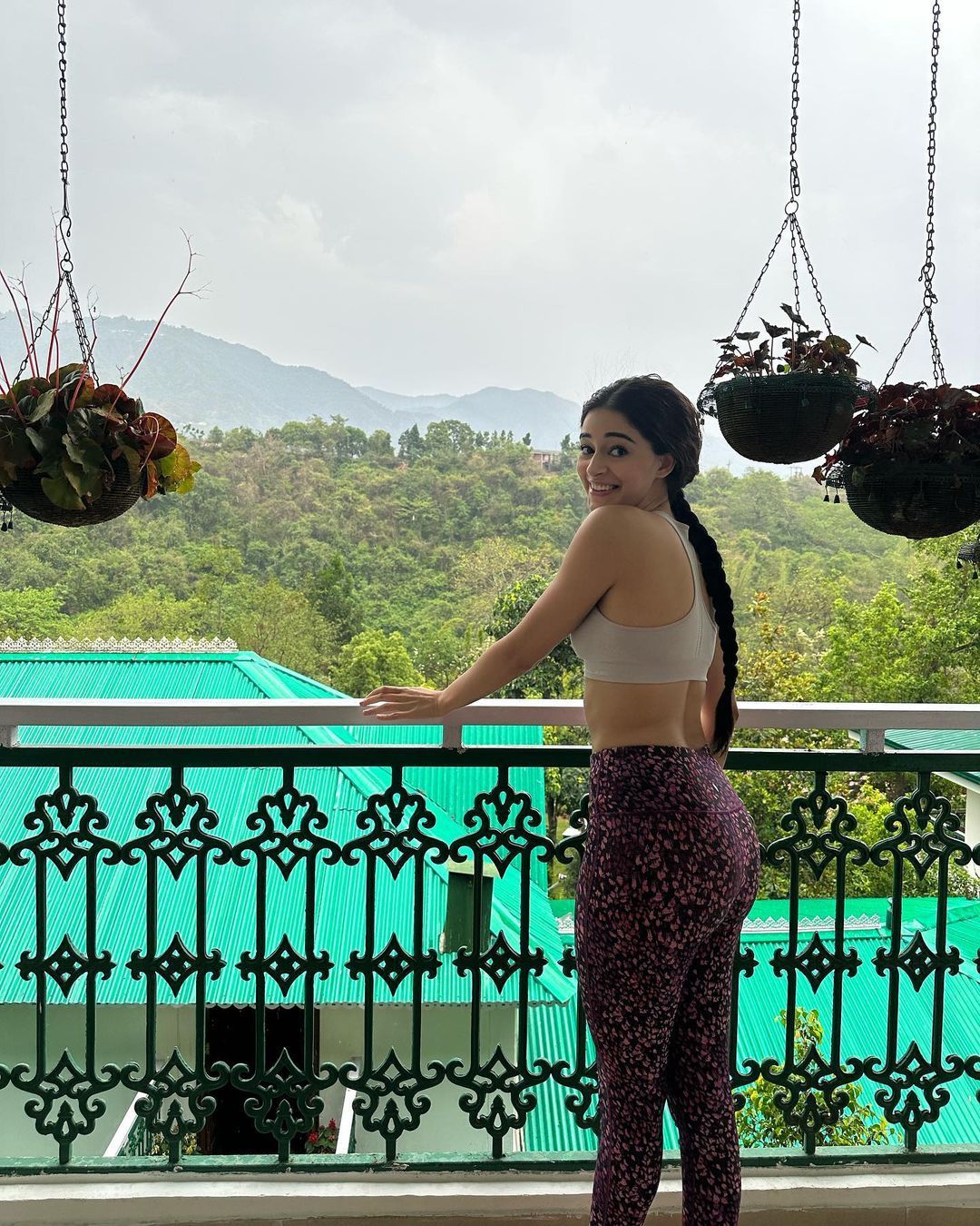 ananya pandey aditya roy Kapoor love 10