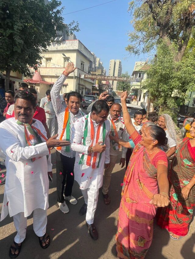 ગુજરાતમાં કોંગ્રેસના ઉમેદવારોએ ચૂંટણી પ્રચારના 'શ્રીગણેશ' કર્યા