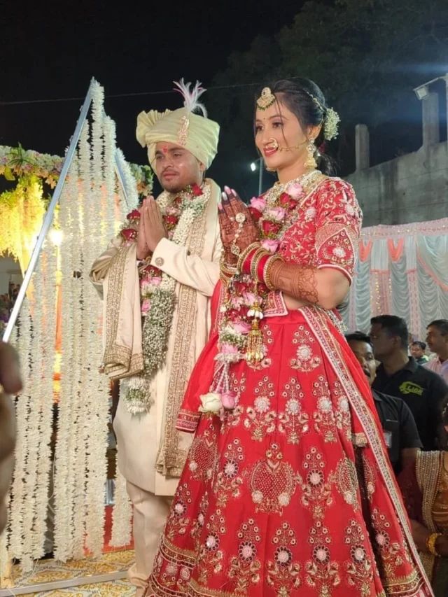 ખજુરભાઈ મીનાક્ષી દવે સાથે લગ્ન બંધનમાં બંધાયા, જુઓ સુંદર તસવીરો