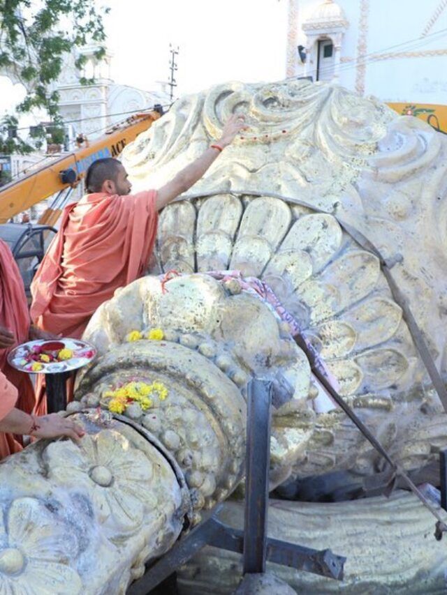 કિંગ ઓફ સાળંગપુર પહોંચી હનુમાનજીની ટ્રક જેટલી લાંબી ગદા