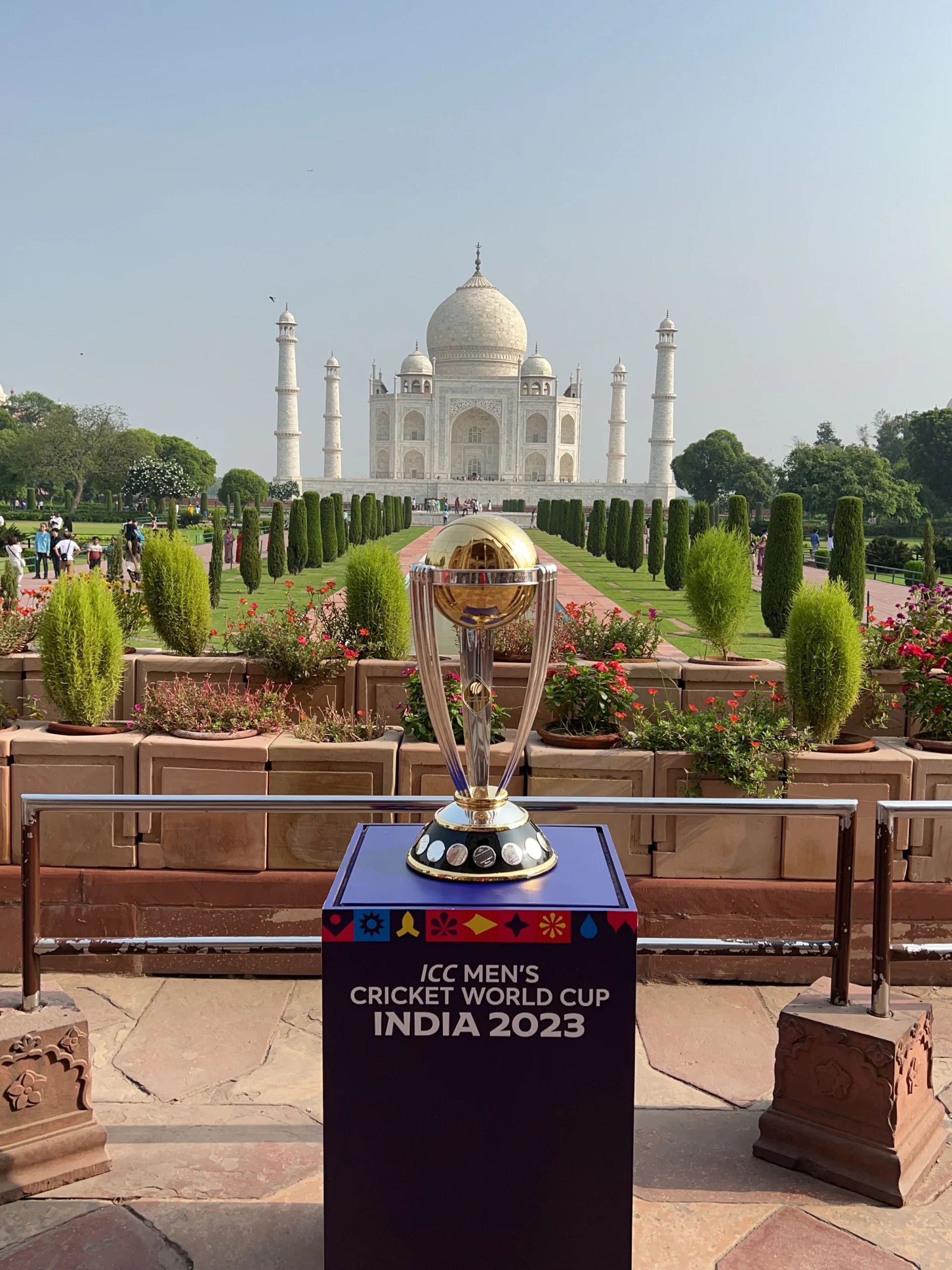 icc-men_s-cwc-2023-trophy-tour-agra-taj-mahal_pic-3_656_875_1692183184