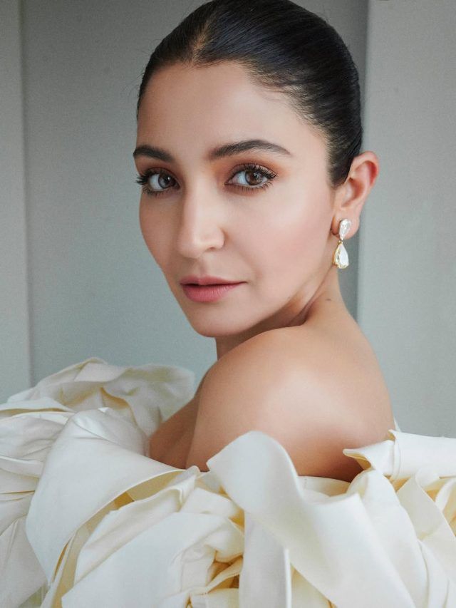 Anushka Sharma's signature beauty