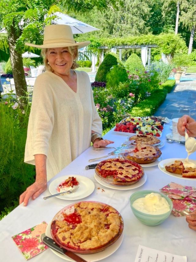 Martha Stewart's rules for being the hostess with the mostest