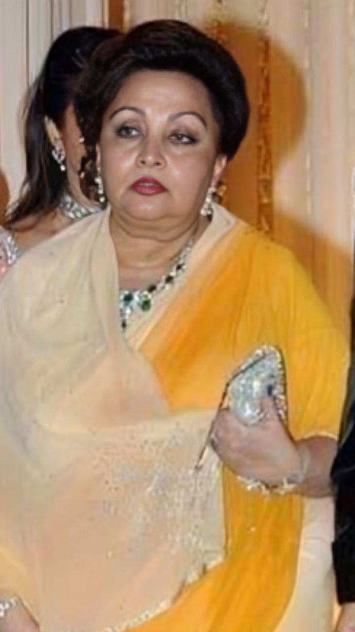 Union Minister Jyotiraditya Scindia's mother passes away