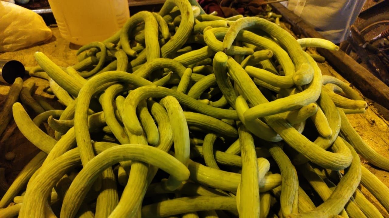 In the scorching sun and scorching heat, one thing that is seen most on the streets is the cucumber carts. If you eat a cucumber in summer, you will get relief guaranteed.