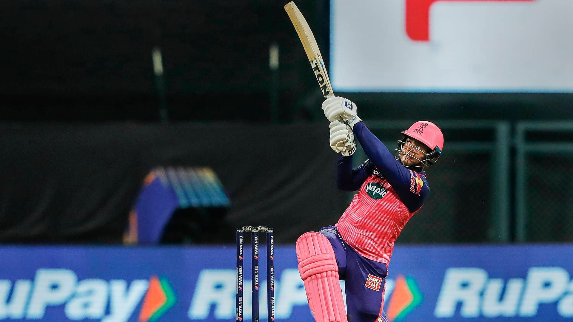 cricket, news, english, ipl, ipl 2023, ipl players with highest strike rates, andre russell, glenn maxwell, virender sehwag