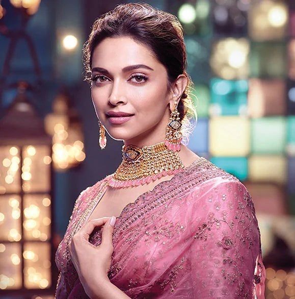 deepika pink dress Deepika Padukone Wears 3D Printed Zac Posen Dress to the Met Gala