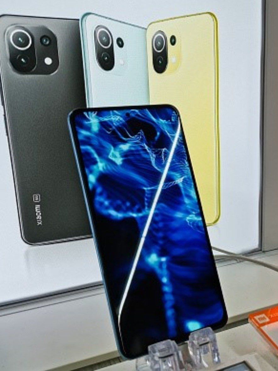 নজরকাড়া ফিচারে Redmi Note 11 Series! 