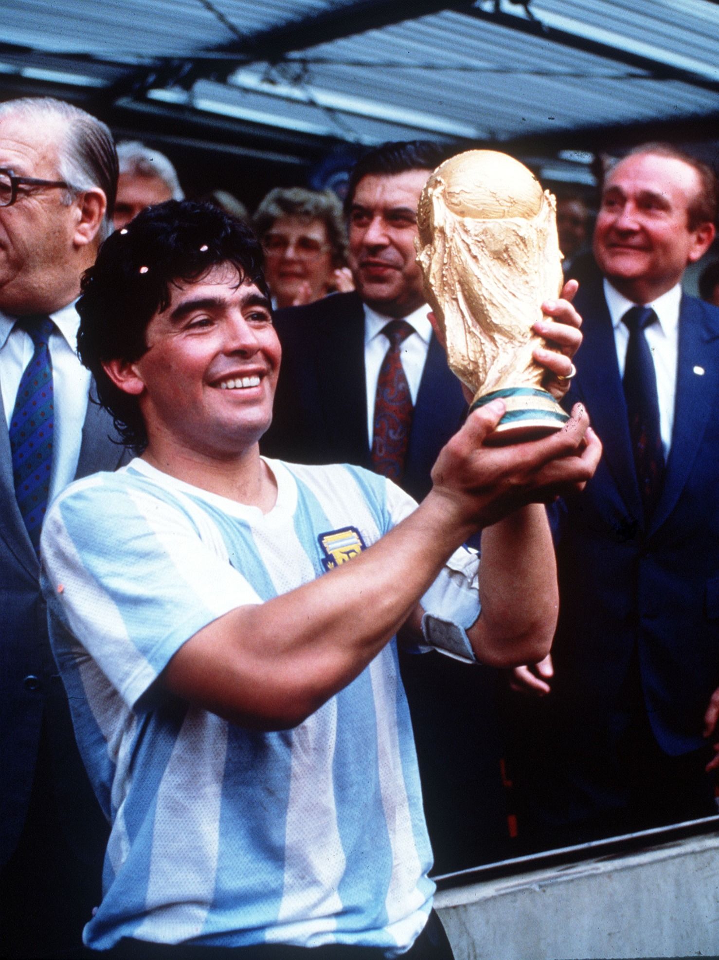 Diego Armando Maradona compie 60 anni: il compleanno del Pibe de Oro, l