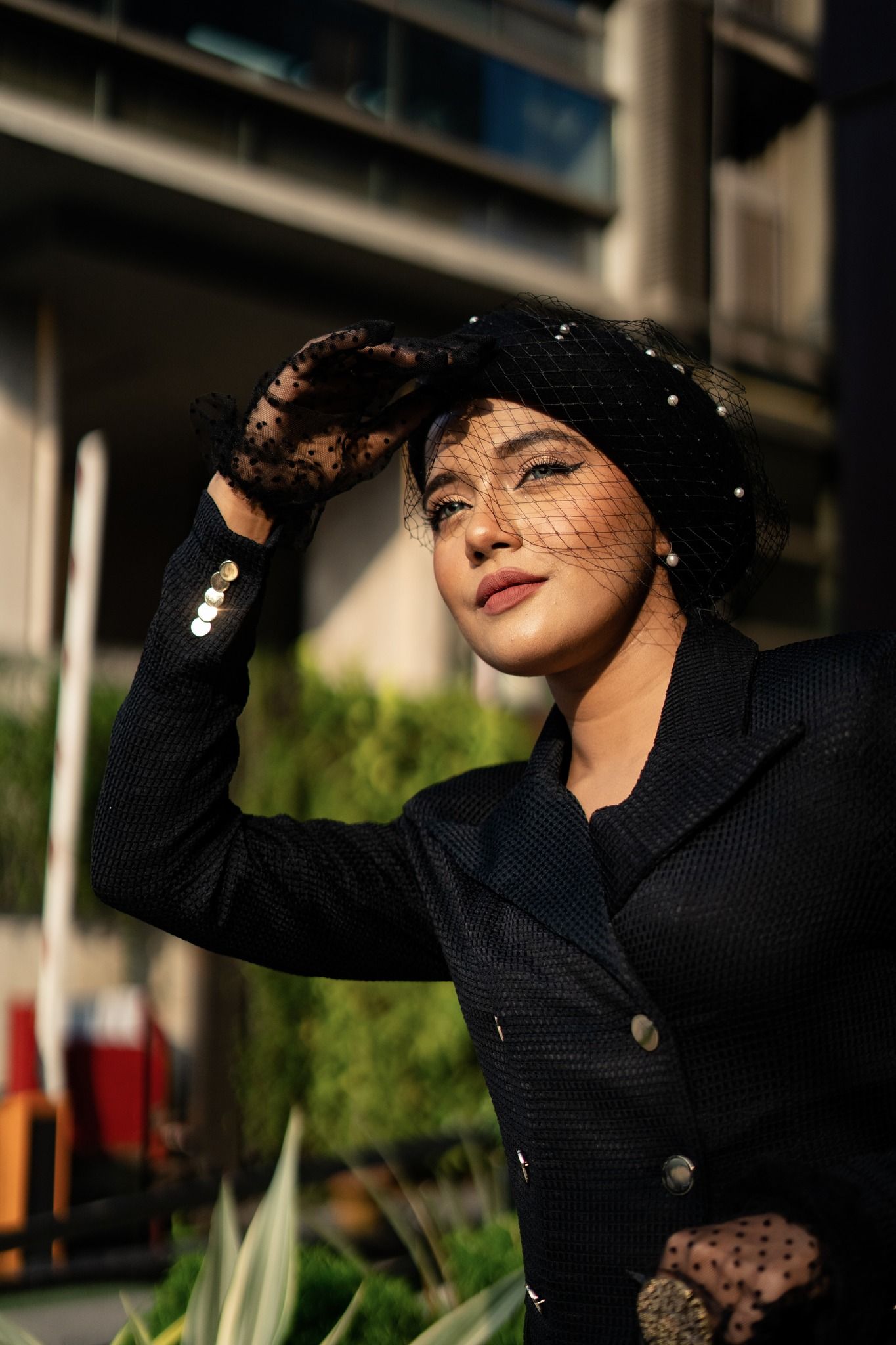 Porno ben ten oyin Gozal musulmon ayol Mia pornokastingda ishtirok etish uchun keldi.