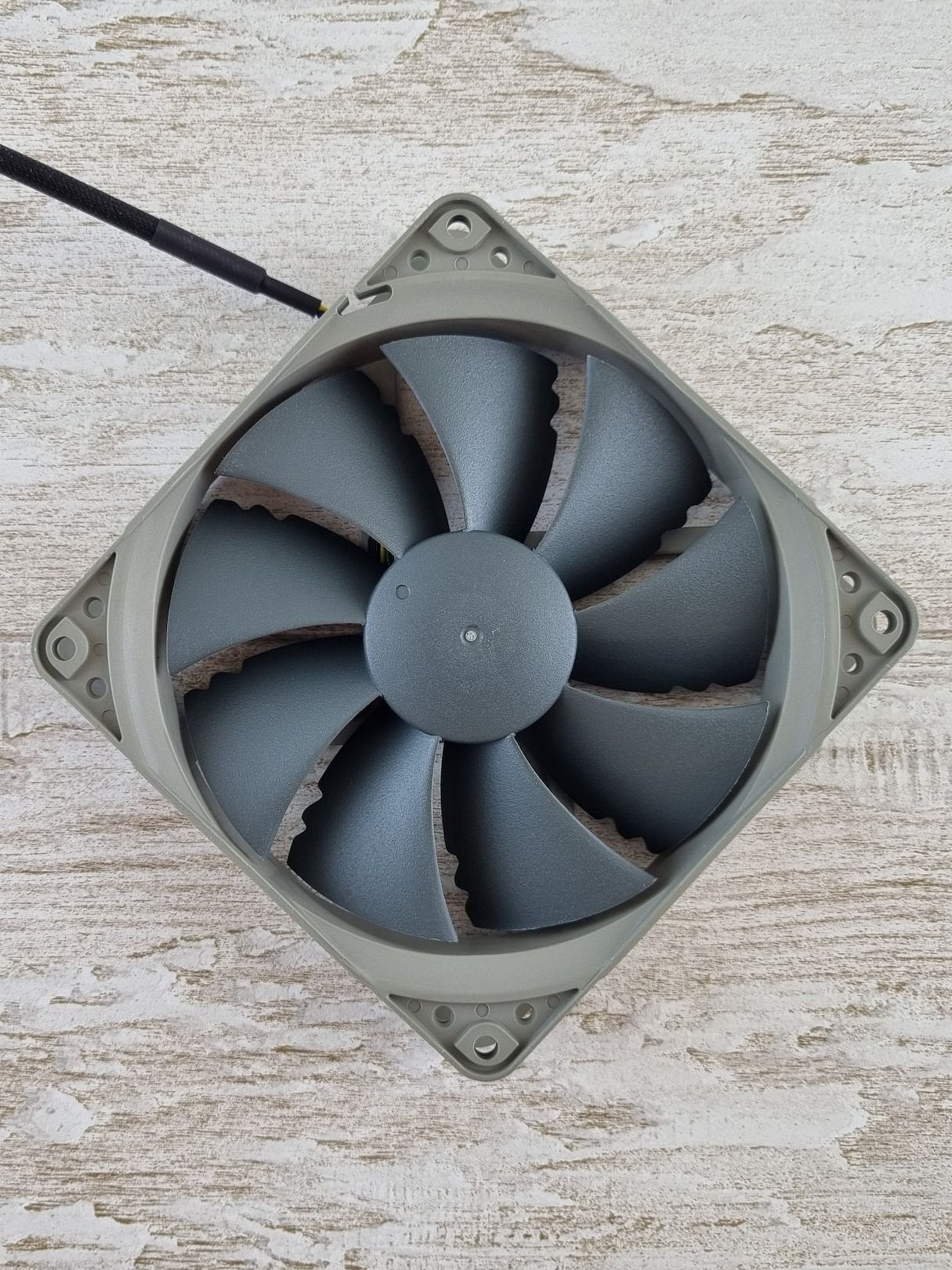 সহজে EXHAUST FAN পরিষ্কার করুন বাড়িতেই