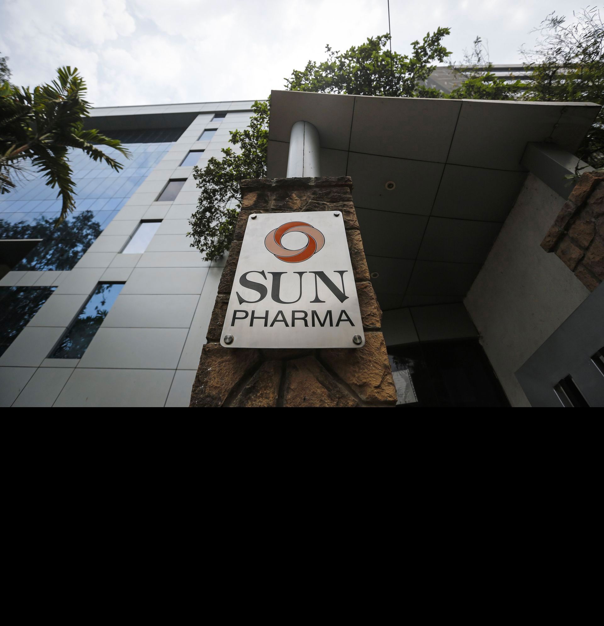 sun pharma share price today