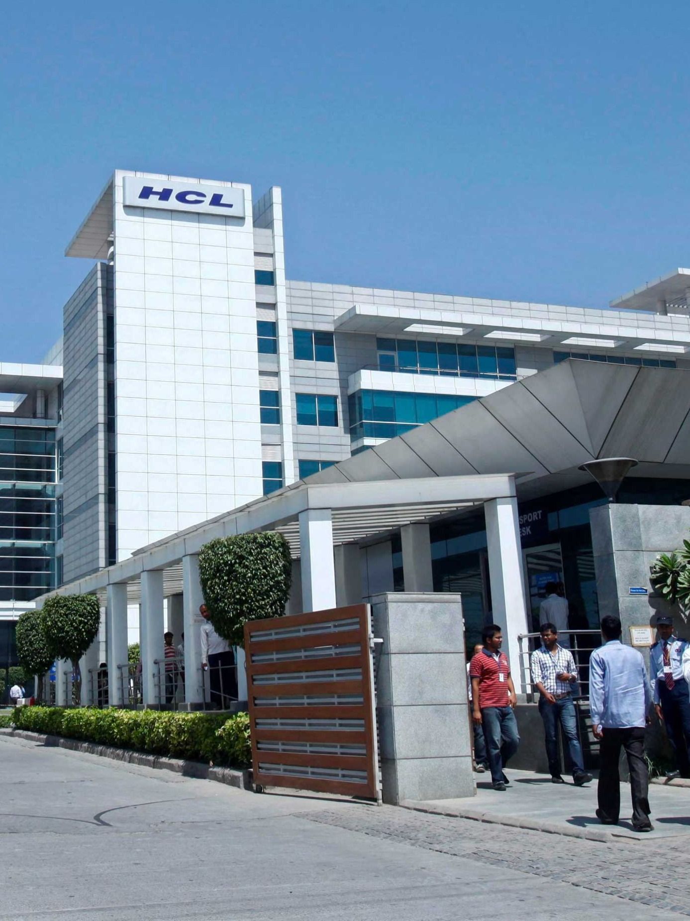 Time travel with HCL Tech: Here's how a company founded by Shiv Nadar-led group of 8 engineers became one of India's IT giants