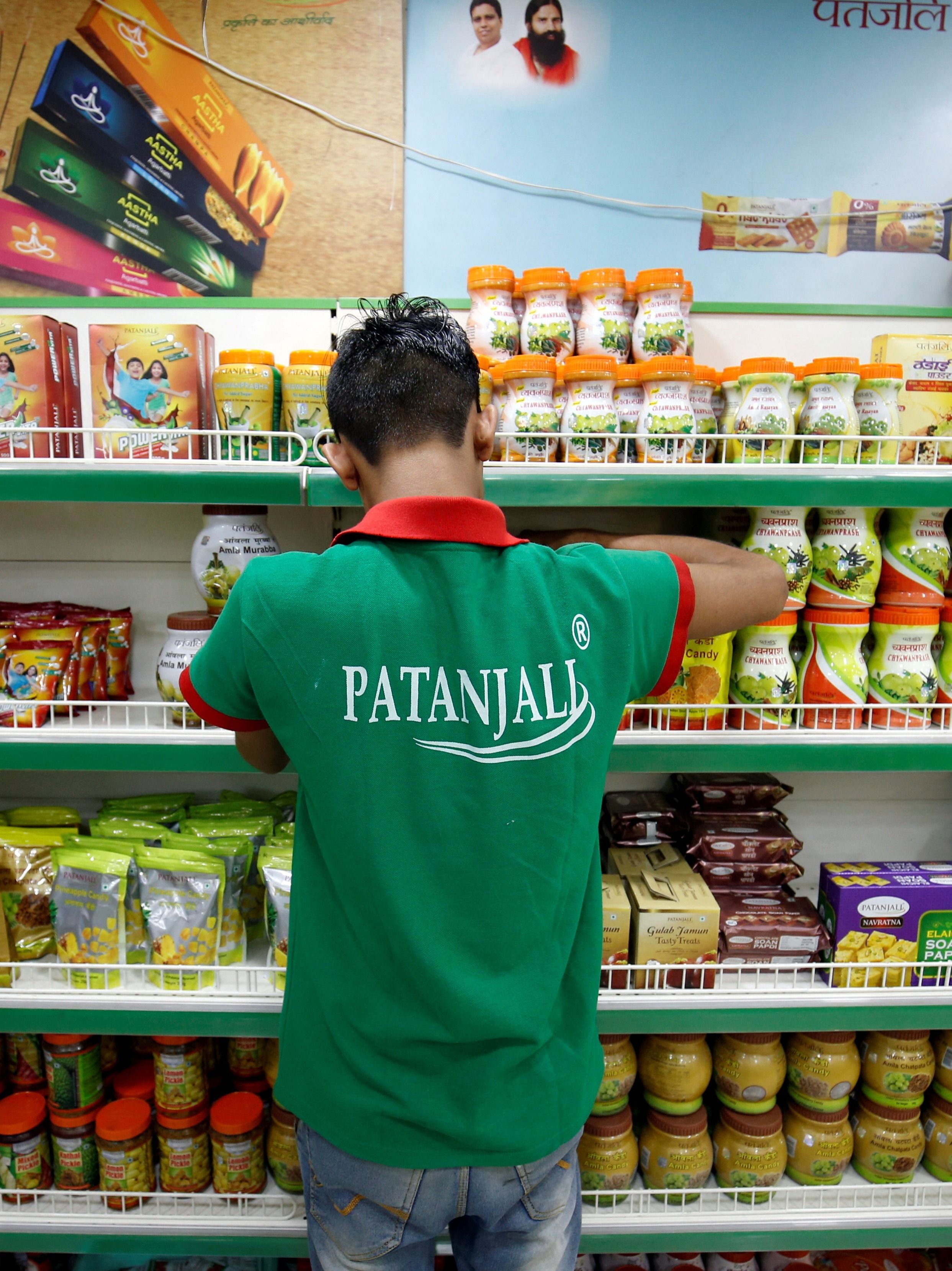Patanjali Foods share price tanks 5%, hit lower circuit as OFS kicks off today. Check offer size, floor price, bid details, and company’s journey from Ruchi Soya to Patanjali Foods