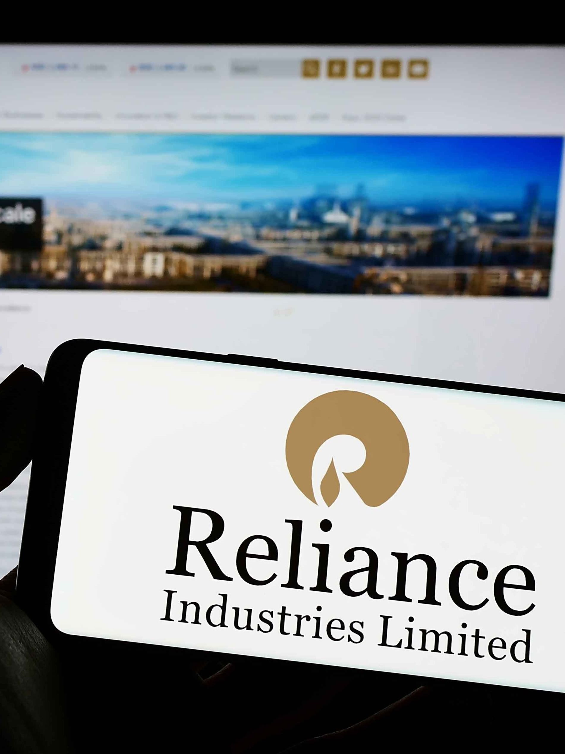 Reliance Industries share price at new 52-week high, m-cap over Rs 19 lakh cr; last date to buy RIL shares for Jio Financial share eligibility, should you buy?