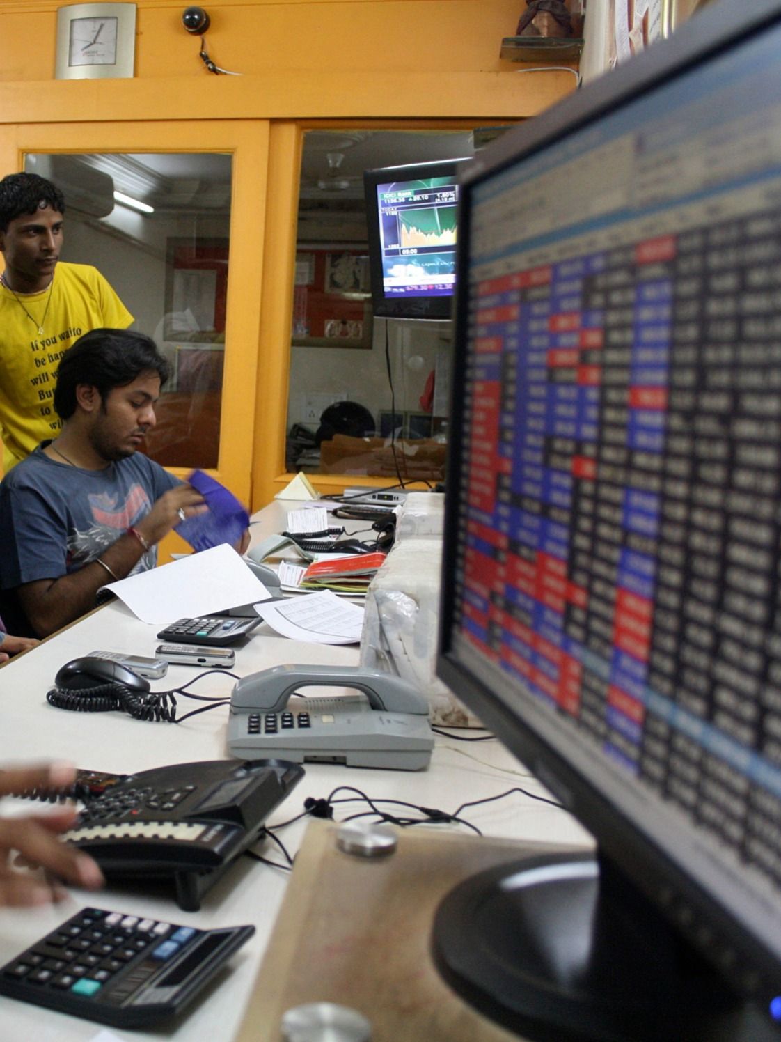 Hot stocks on August 24, 2023: Jio Financial, Federal Bank, Vascon Engineers, Bajaj Hindusthan, Tata Communications and more