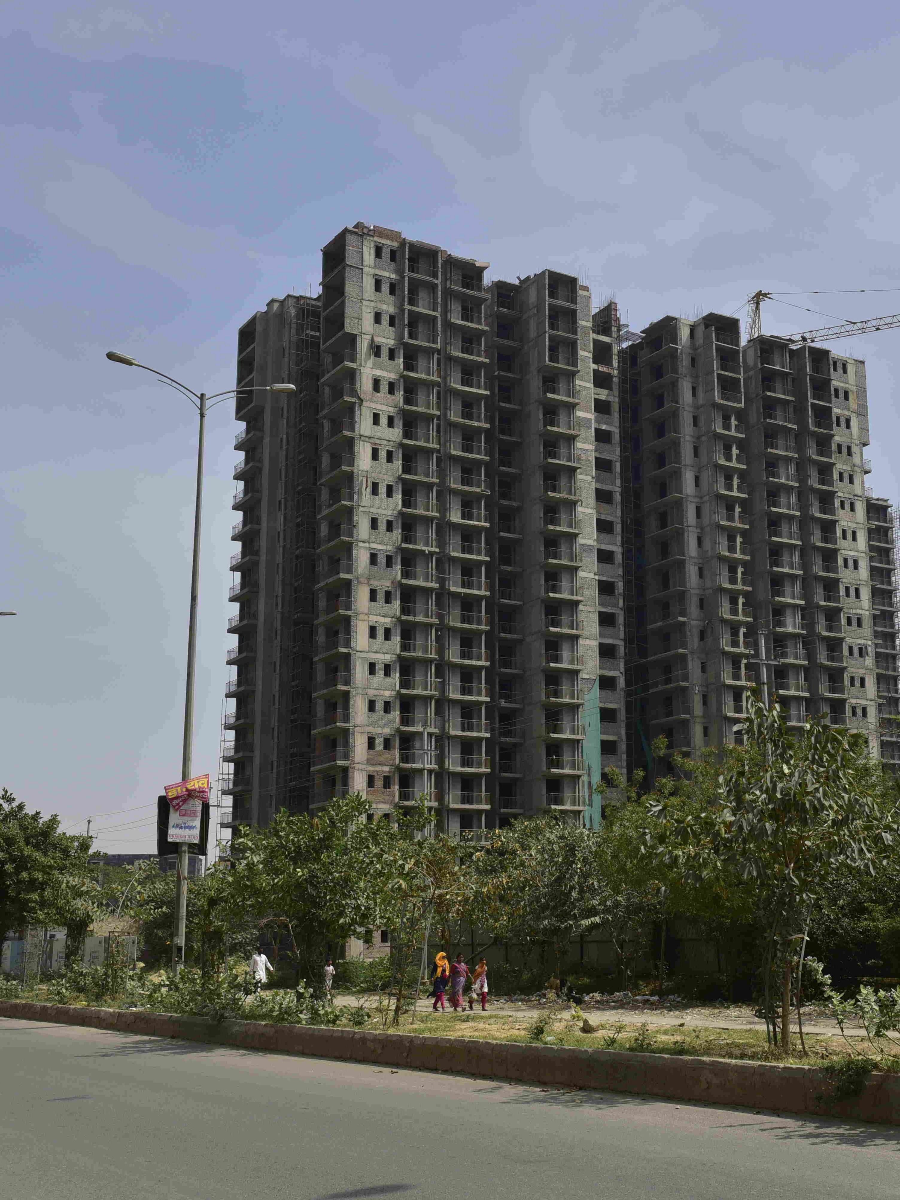 Avoid buying unregistered property or flats in Delhi NCR, Bengaluru, Mumbai and other metro cities. Here's why