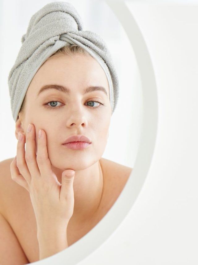 ड्राई स्किन को चमकदार बनाने के लिए फॉलों करें ये स्टेप्स