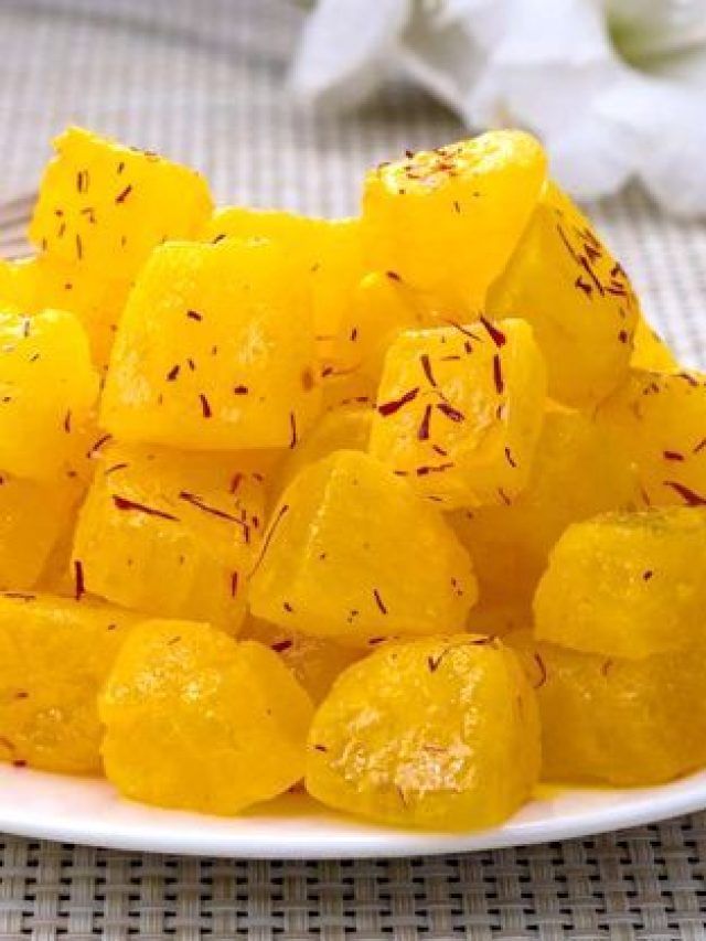 आगरा में ताजमहल घूमने जाएं तो जरूर ट्राई करें वहां का मशहूर पेठा