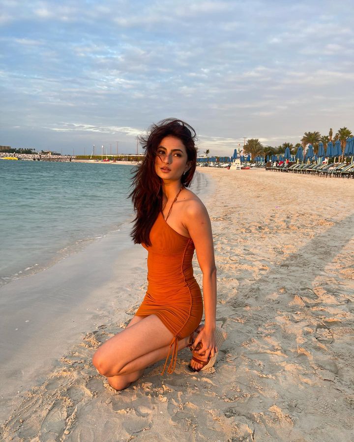Hottest beach dresses from celeb closets Hottest beach dresses from celeb closets