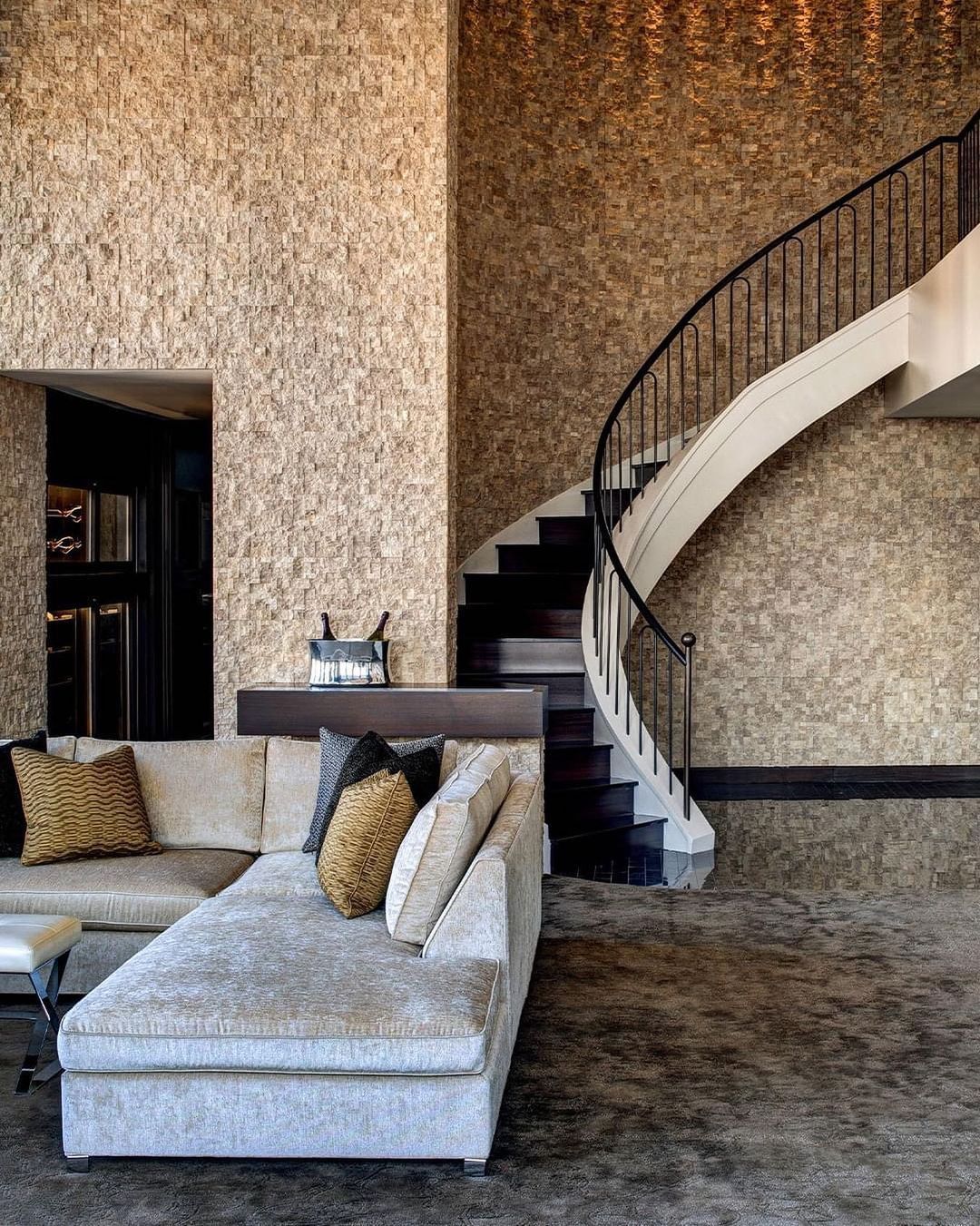 champagne tower suite 3