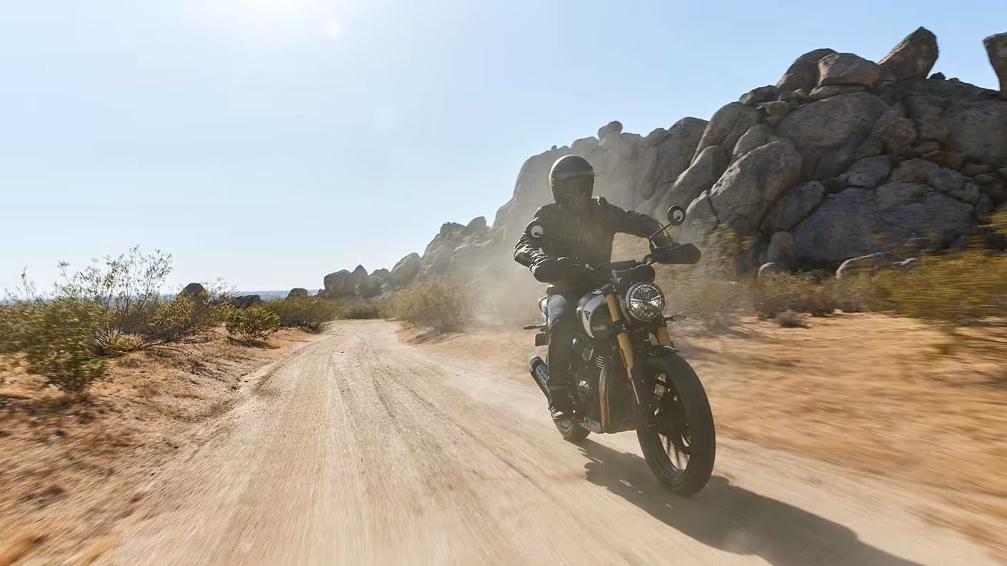 Bajaj Triumph Scrambler 400 5
