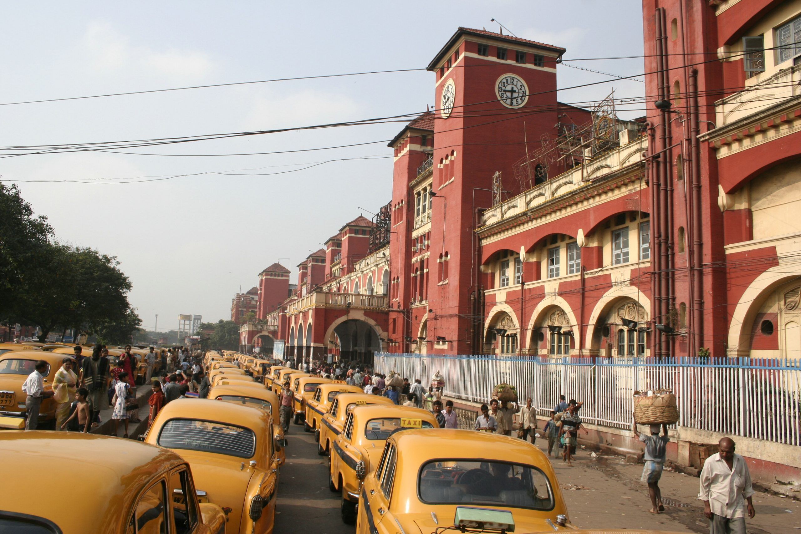 Howrah Railway Station 090106 SM