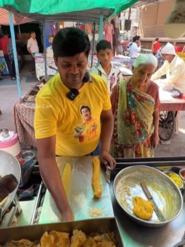 जेठालाल का दीवाना! अनोखे अंदाज में फाफड़ा बनाते शख्स का VIDEO वायरल