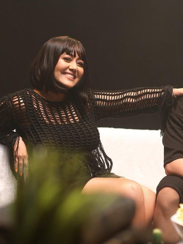 रातोरात बदला 35 साल की सिंगर का लुक, फैन्स बोले- ये ज्यादा अच्छा लग रहा