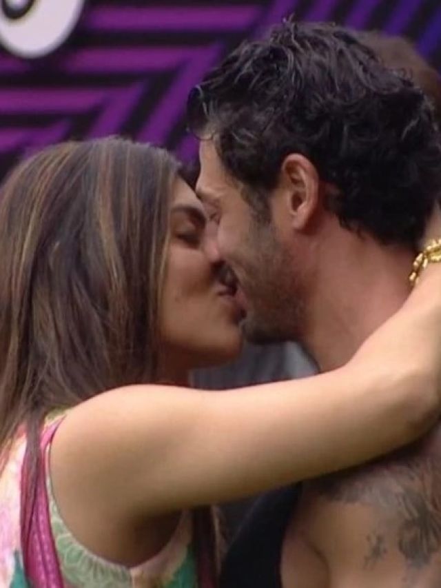 BB: लिपलॉक पर बवाल-सलमान से खाई डांट, घर से बाहर हुई आकांक्षा फिर लेंगी एंट्री?