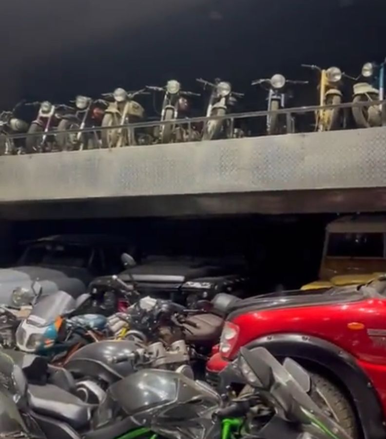 Dhoni's bike collection wows ex-India cricketers