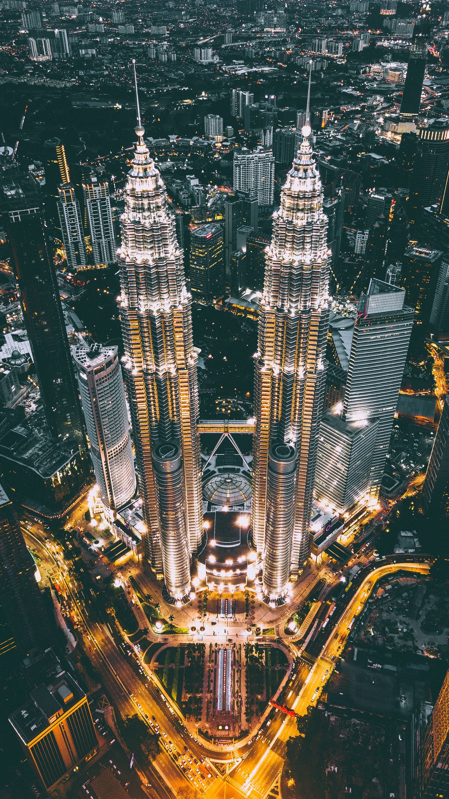 izuddin helmi adnan 1e71PSox7m8 unsplash 1