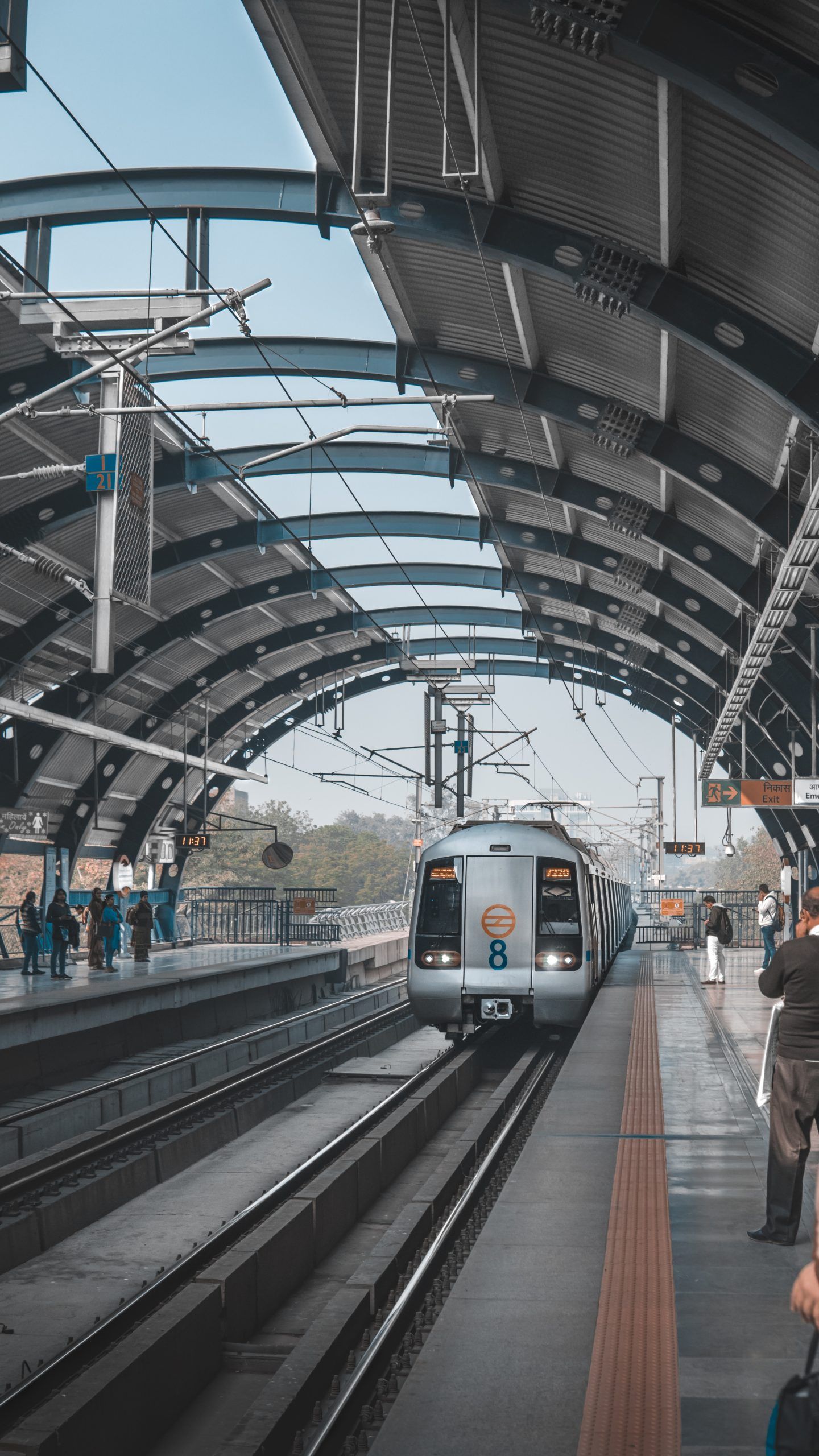 peter-chirkov-3QKV7osOiVw-unsplash