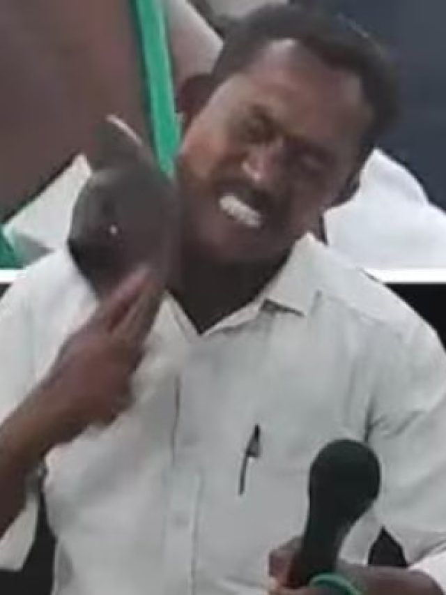 Video shows councillor from Andhra Pradesh hitting himself with slipper for failing to fulfil poll promises; netizens applaud ‘honesty’ of the councillor who works as auto driver