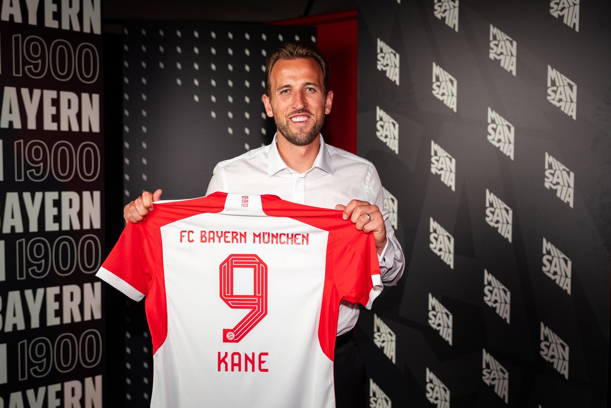 Harry Kane's first day in Munich
