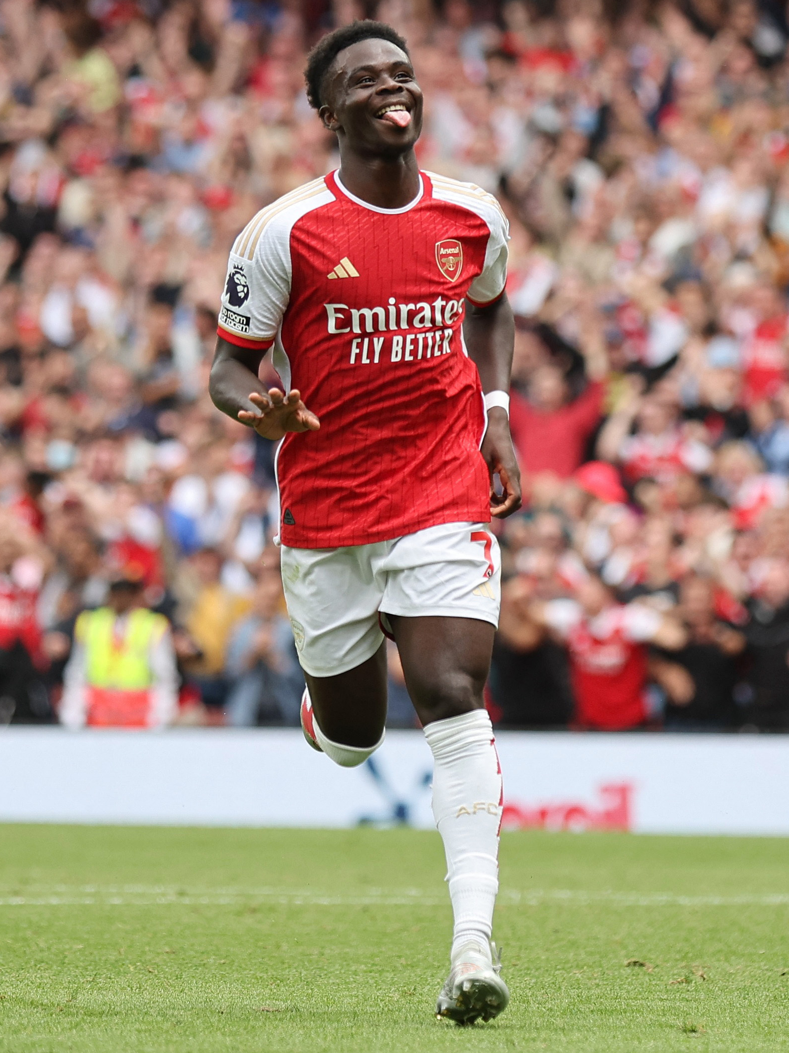 Bukayo Saka sets new Arsenal record