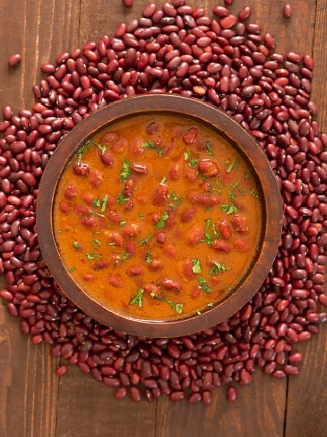 राजमा बनाते वक्त फॉलो करें ये टिप्स, उंगलियां चाटते रह जाएंगे सब