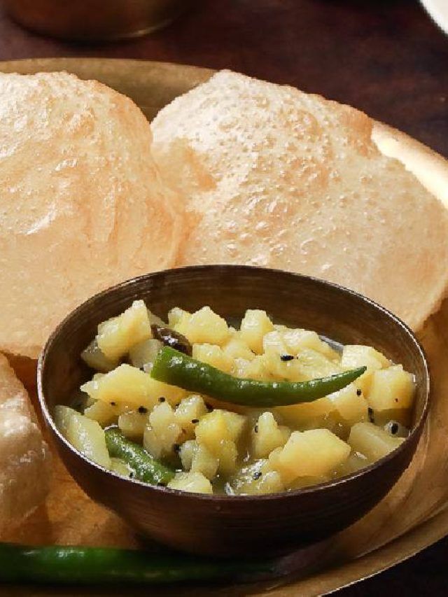 রবিবার হবে পারফেক্ট, যদি ব্রেকফাস্টে থাকে লুচি ও সাদা আলুর তরকারি