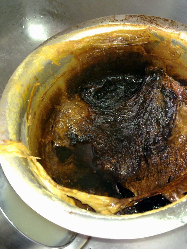 दूध के जले बर्तन को मिनटों में चमकाएं, देख लें ये सफाई का ये तरीका