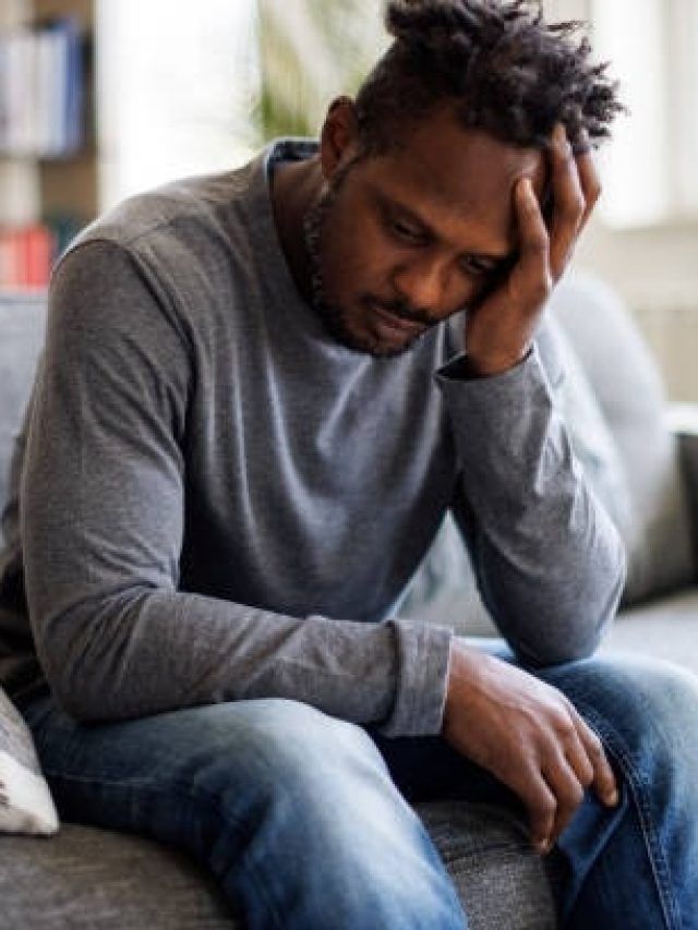 इंसान को बर्बादी की कगार पर ले जाती है ये कमी, कभी नहीं मिलती तरक्की